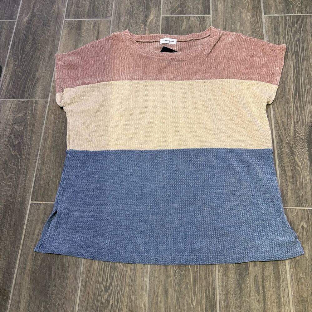 ⭐️ 3/$21 ⭐️ First Love Pink, Cream, and Blue Colorblock Sweater M NWT